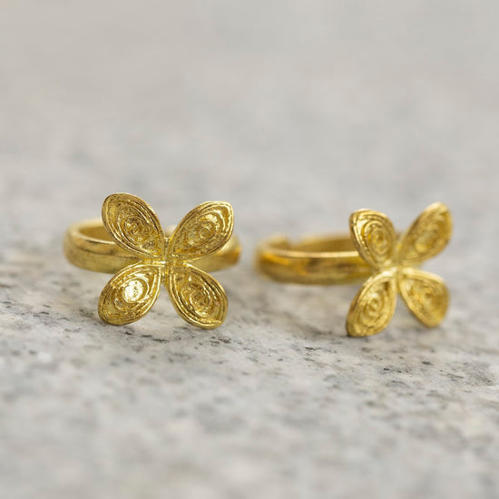 4 Petal Flower Toering