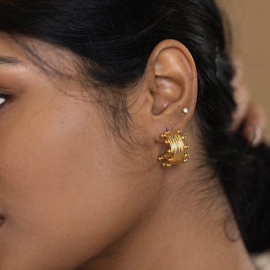 Hoop with Ball Edges