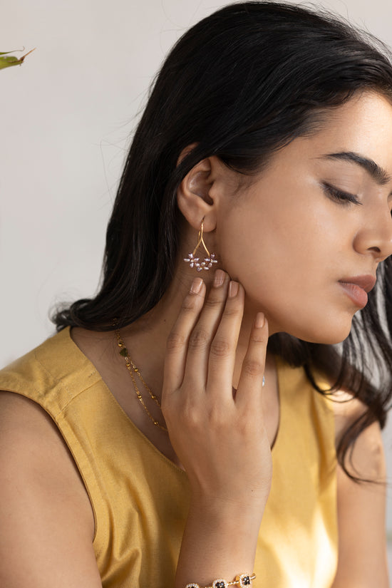 3 Flower Mauve Pearl Earring