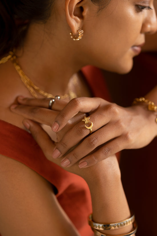 Movable Star and Crescent Finger Ring