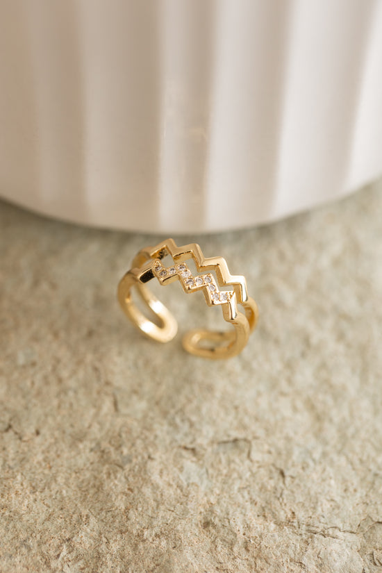 Zig zag double layer studded Ring
