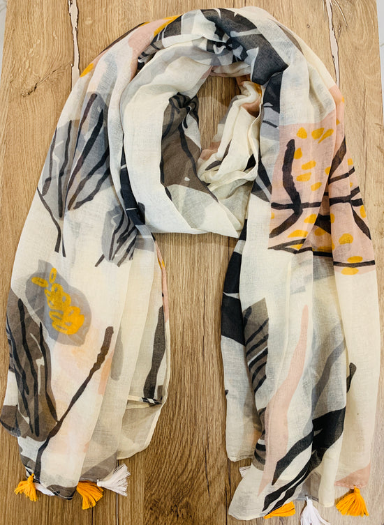 The woods scarf/ stole