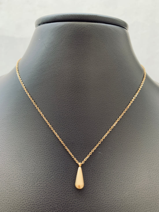 Solid Tear drop Necklace