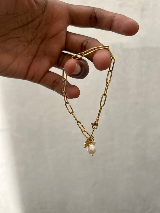 Pearl Linked Chain Bracelet
