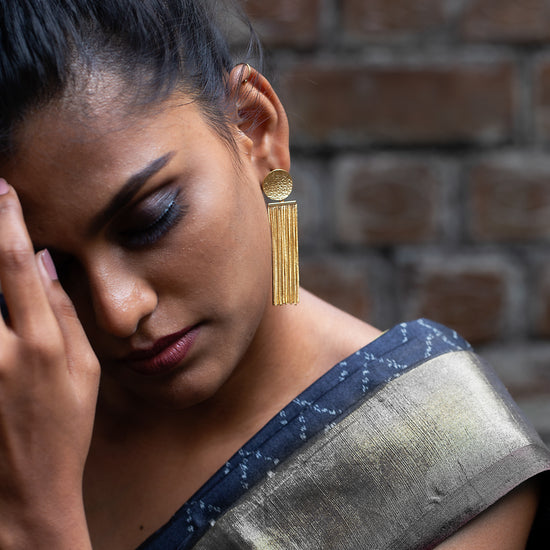 Gold circle stud and gold Fringe