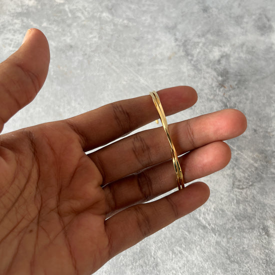 Twisted Layer Bracelet Gold Tone