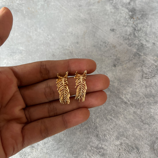 Curved Leaves Earrings