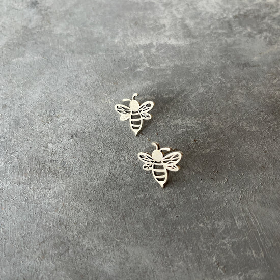 Bumble queen Bee - Silver Tone