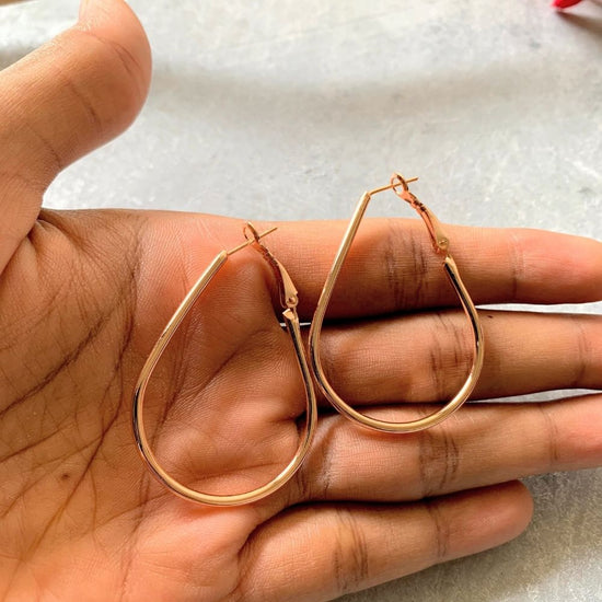 Oval Hoop Earring Rosegold