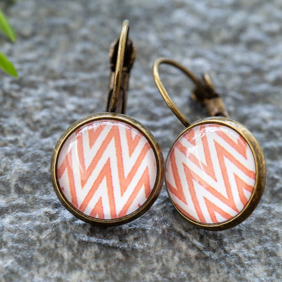 W Patterned