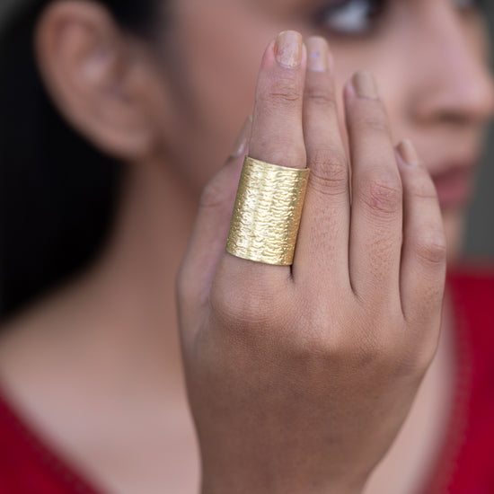 Large Hammered Cylindrical ring - Brass