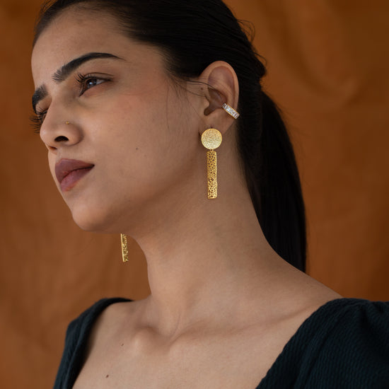 Circular Disc Earring with Hanging Golden Bar