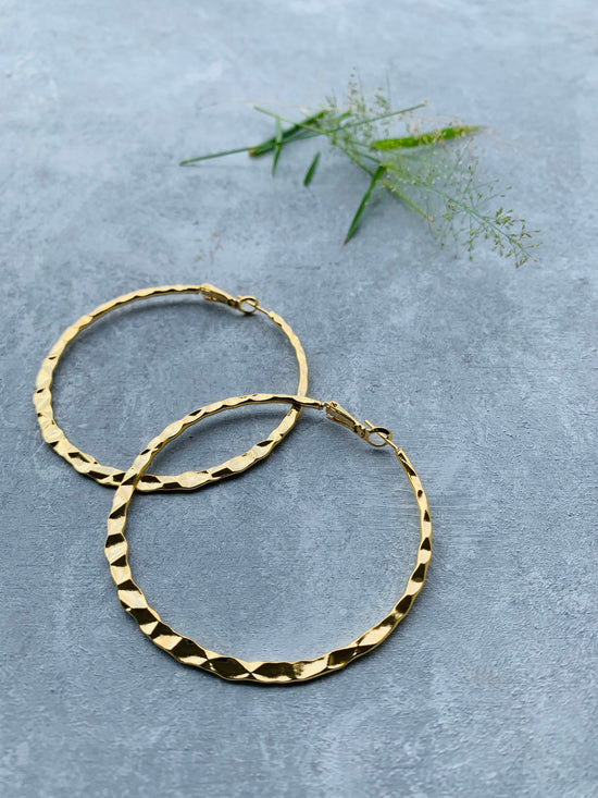 Hammered Large Hoop - Gold