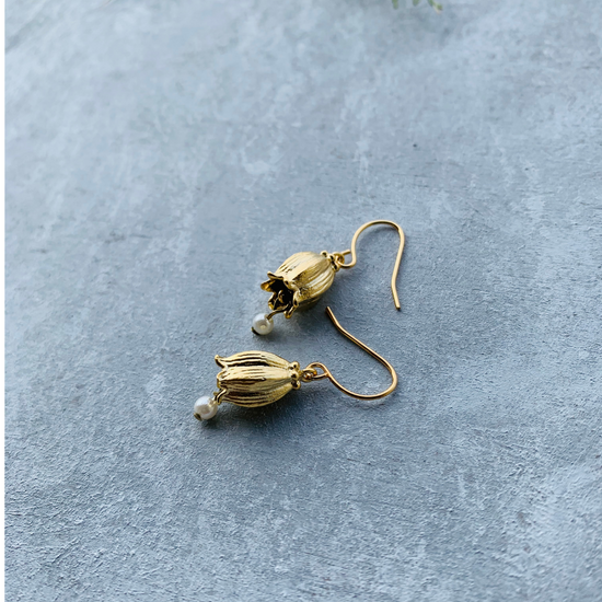 Tulip With A Pearl Drop - Gold