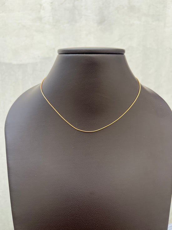 Slim Round snake necklace