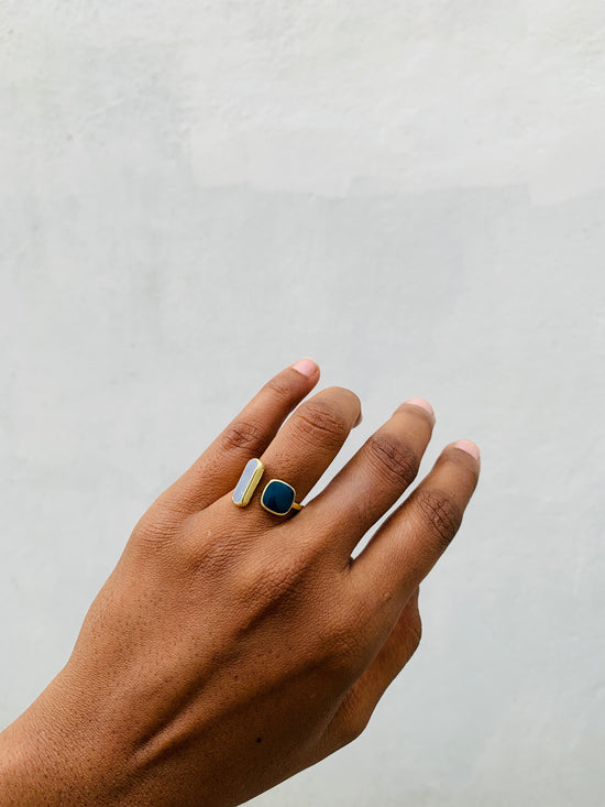 Blue and Grey Finger Ring