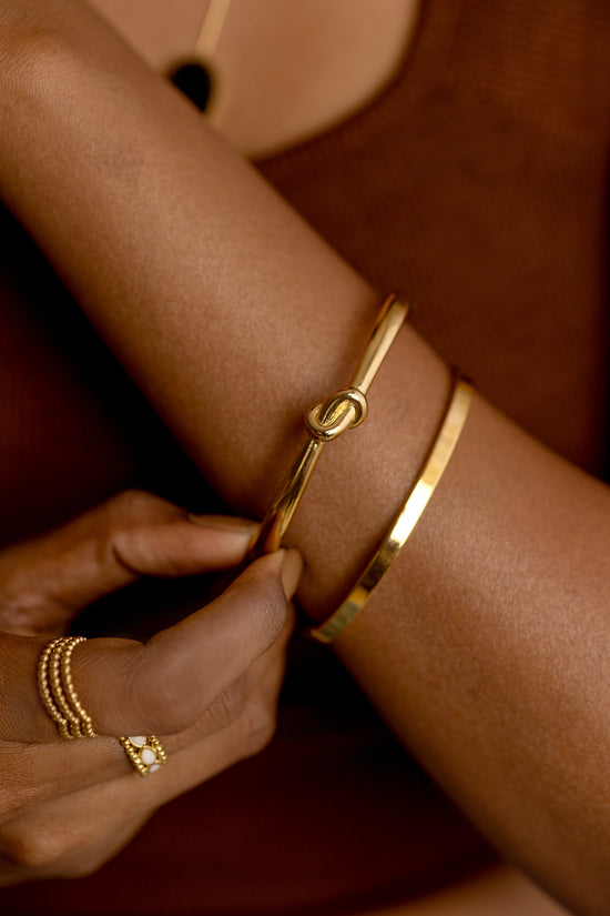 Tight Knot Bracelet