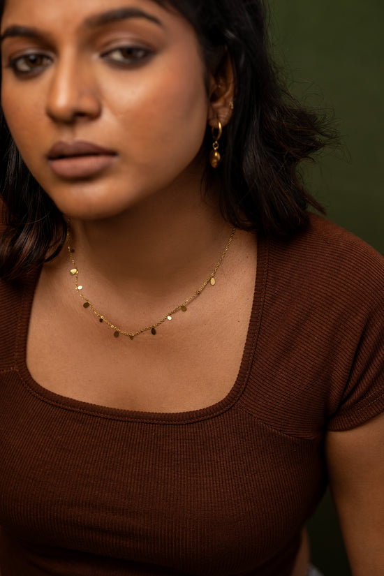 Row of  Tear Drops Necklace