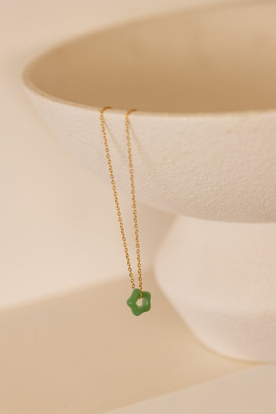 Drak Green Flower  Necklace