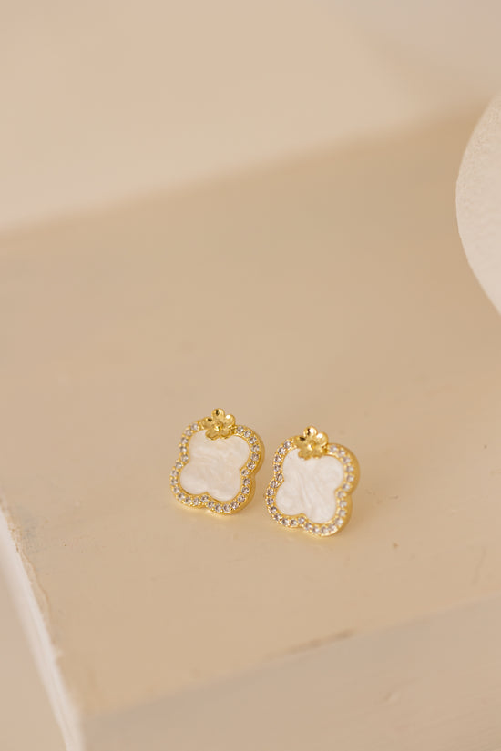 White clover Earring and Necklace set