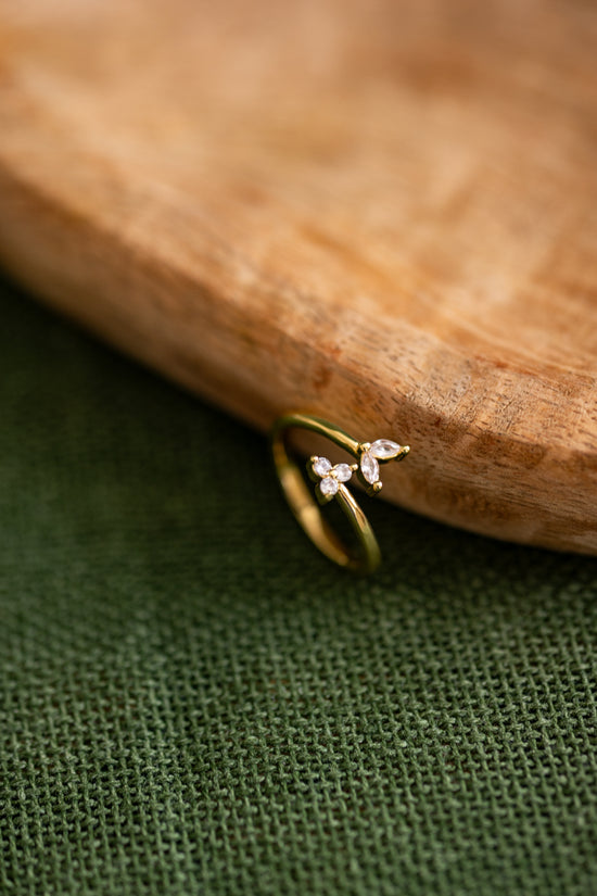 3 Petal Zircon Studded Ring