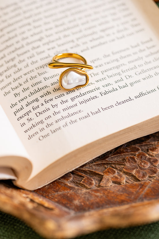 Pearl and Bar  Finger Ring