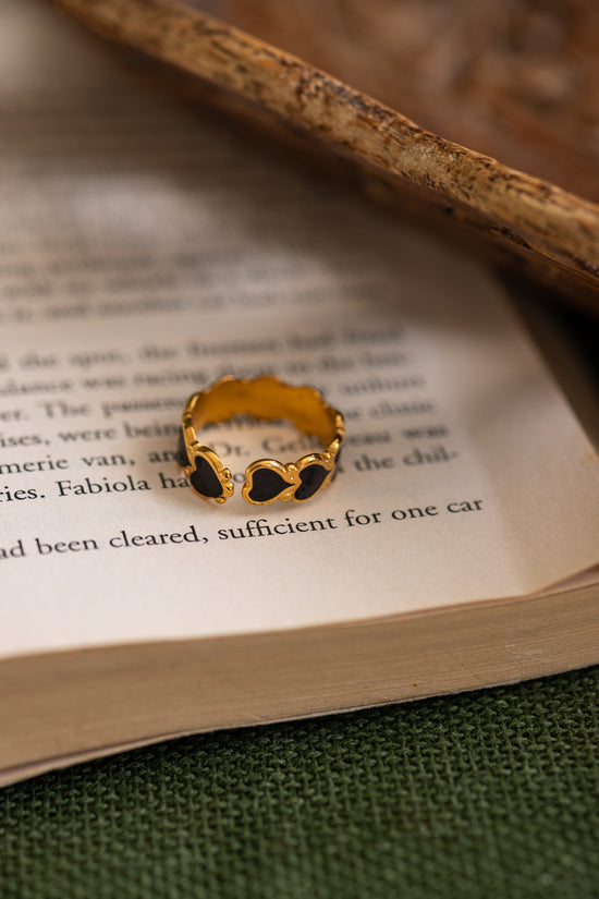 Row of Hearts Black Ring