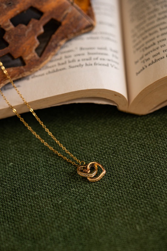 Winding hearts Necklace