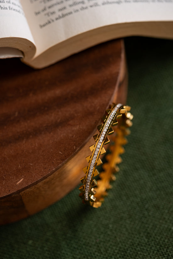 Studded Triangle Edged Bracelet