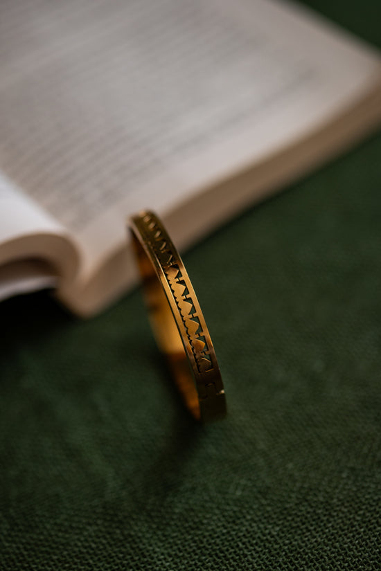 Etched Heart Bracelet