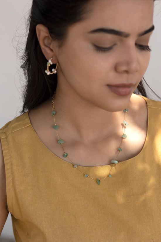 Wired Green Stone Necklace