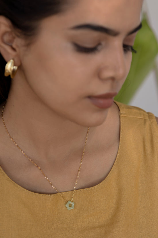 Green Flower  Necklace