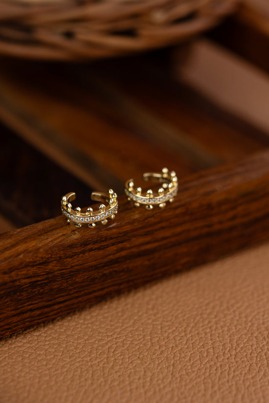 Ball Edged Ear cuff
