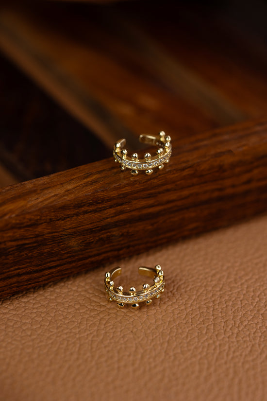 Ball Edged Ear cuff