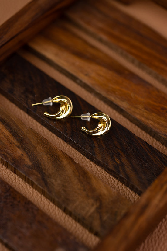 Twisted Rod Small Hoop Earring