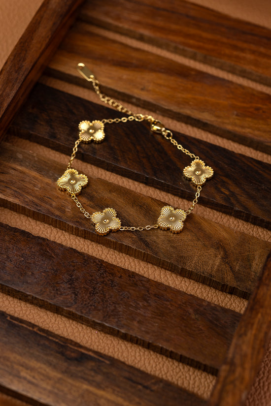 Row of Gold Clover Bracelet