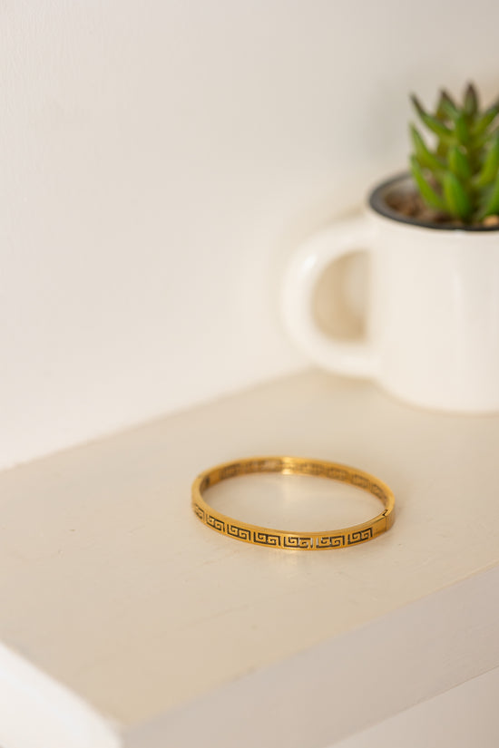 Linear Bracelet