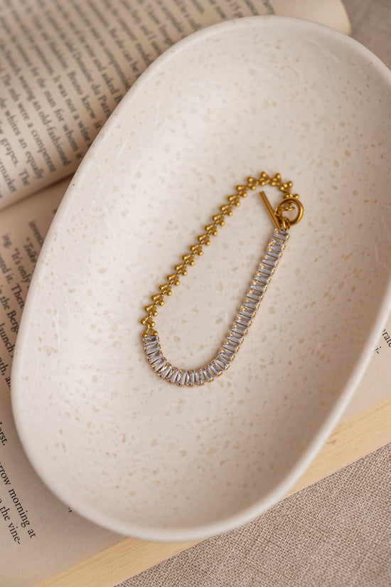 Leaf and Zircon Bar Studded Bracelet