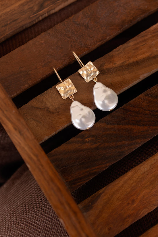 Gold Square and Pearl Hook Earring