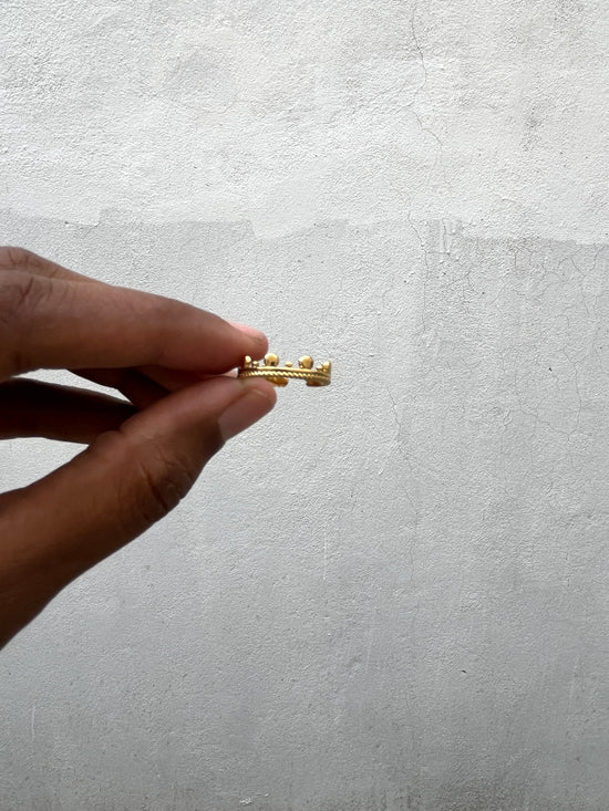 Crown Finger Ring