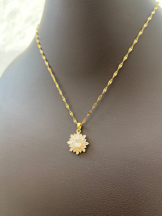 Zircon studded Flower Necklace