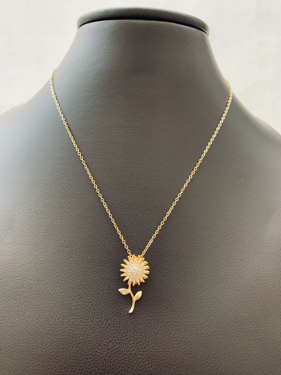 Sunflower Studded Movable Necklace