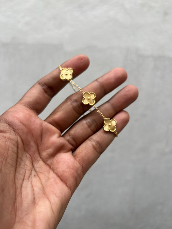 Row of Gold Clover Bracelet
