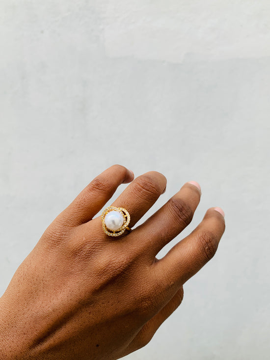Rose pearl Finger Ring