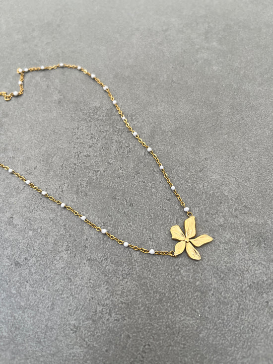 Daisy Flower Necklace