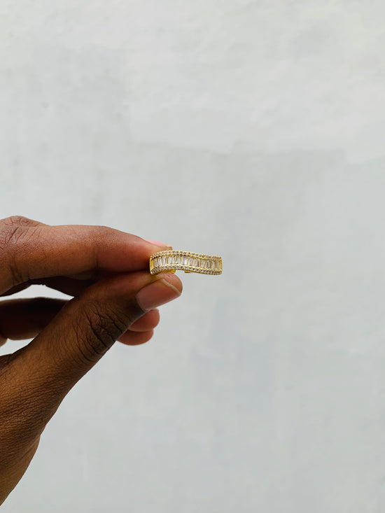 Wavy Zircon Studded Ring