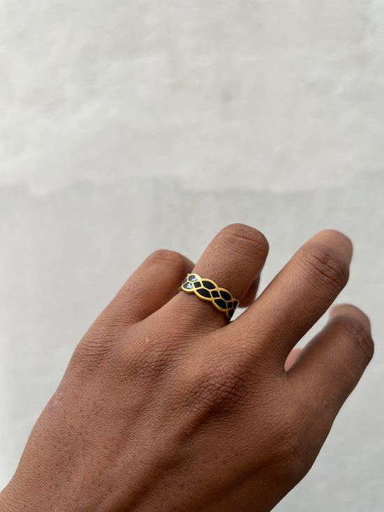 Wavy Black Enamel  Finger Ring