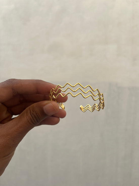 Three layer wavy  Gold Bracelet