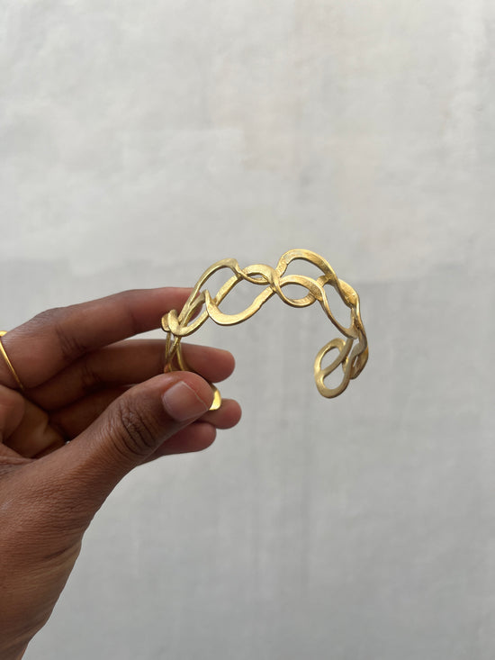 Interweaved Bracelet Brass  Tone