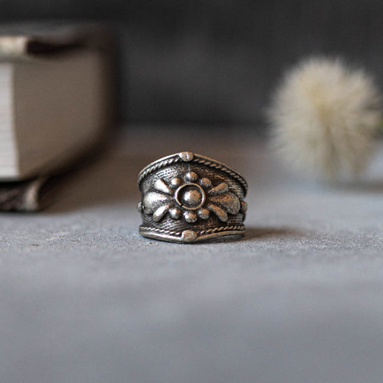 Crown Finger Rings - silver